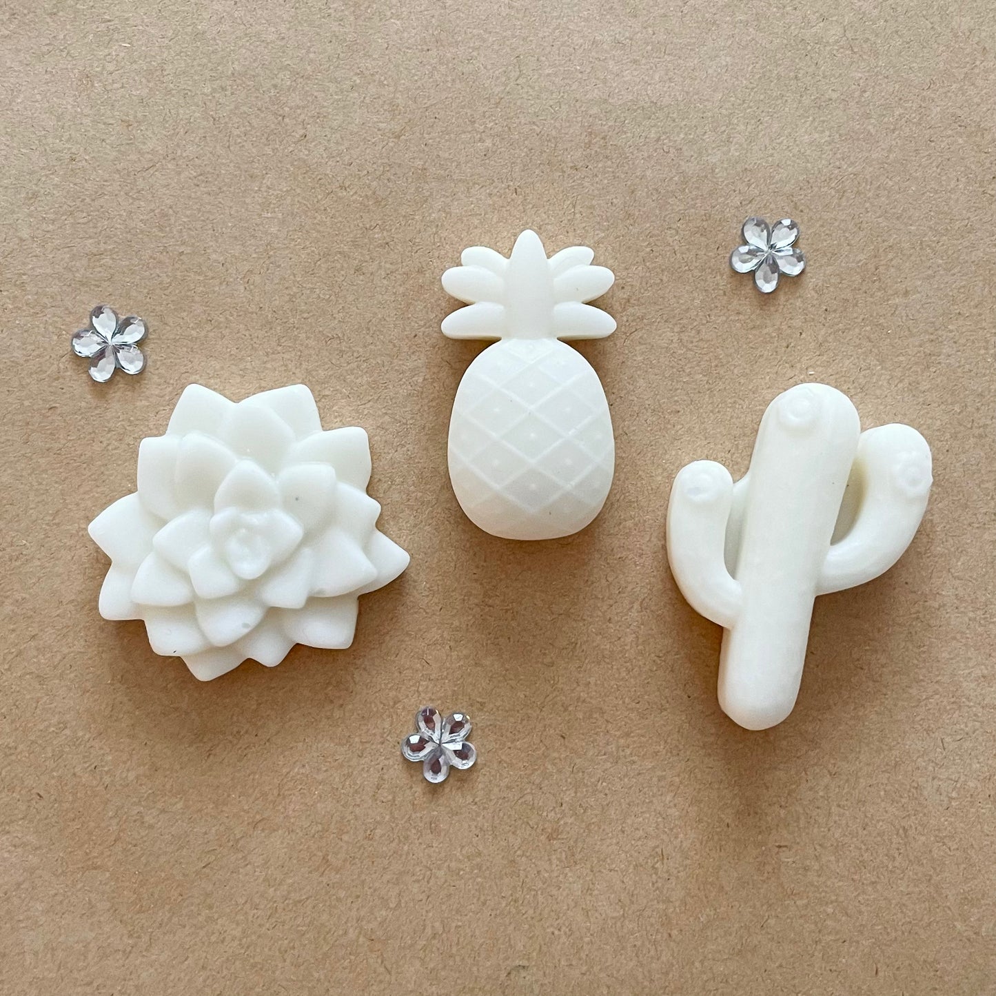 Sandalwood and Vanilla - Recycled Wax Melts in Assorted Shapes (3x)