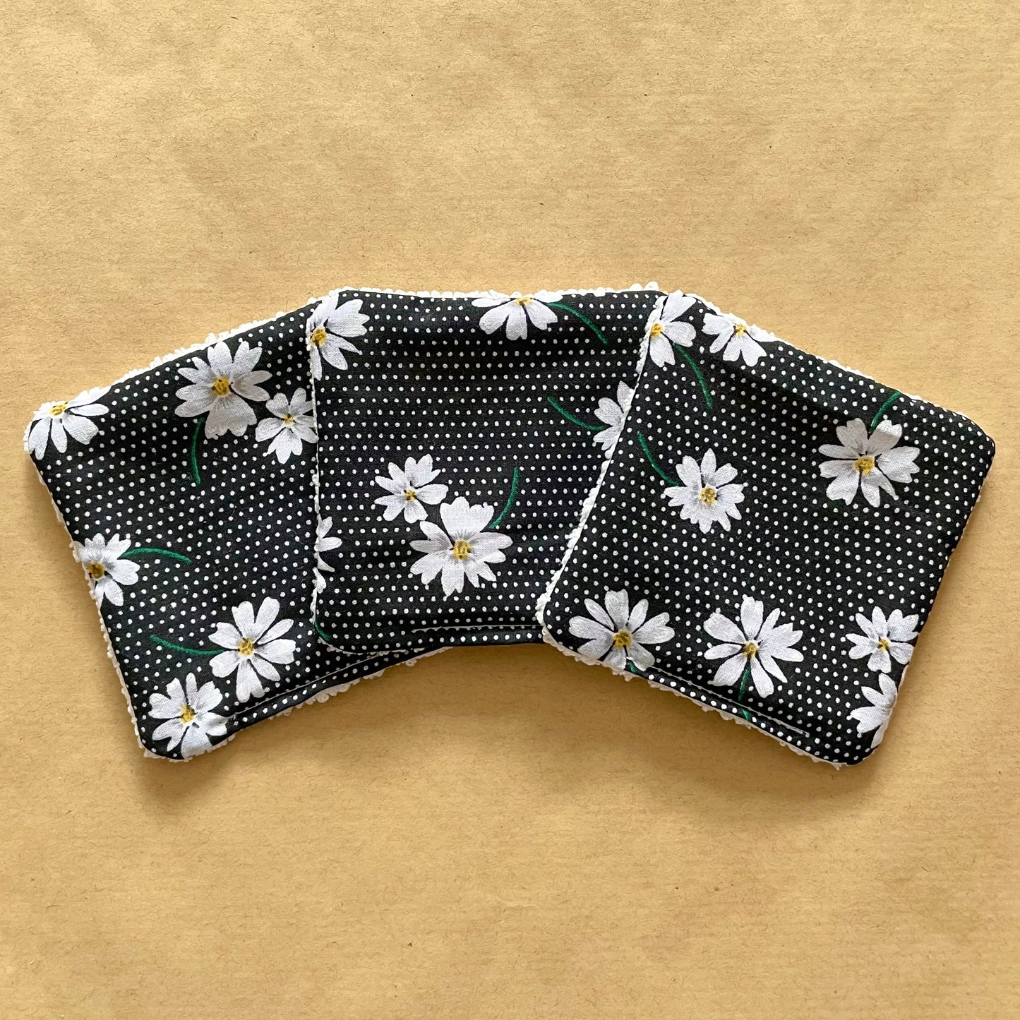 Daisies - Eco Skincare Scrubbies